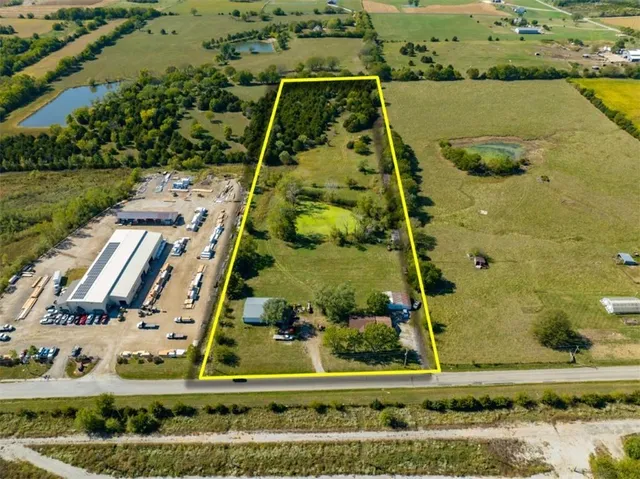 $1,400,000 | 9730 Sunflower Road, De Soto, KS 66018