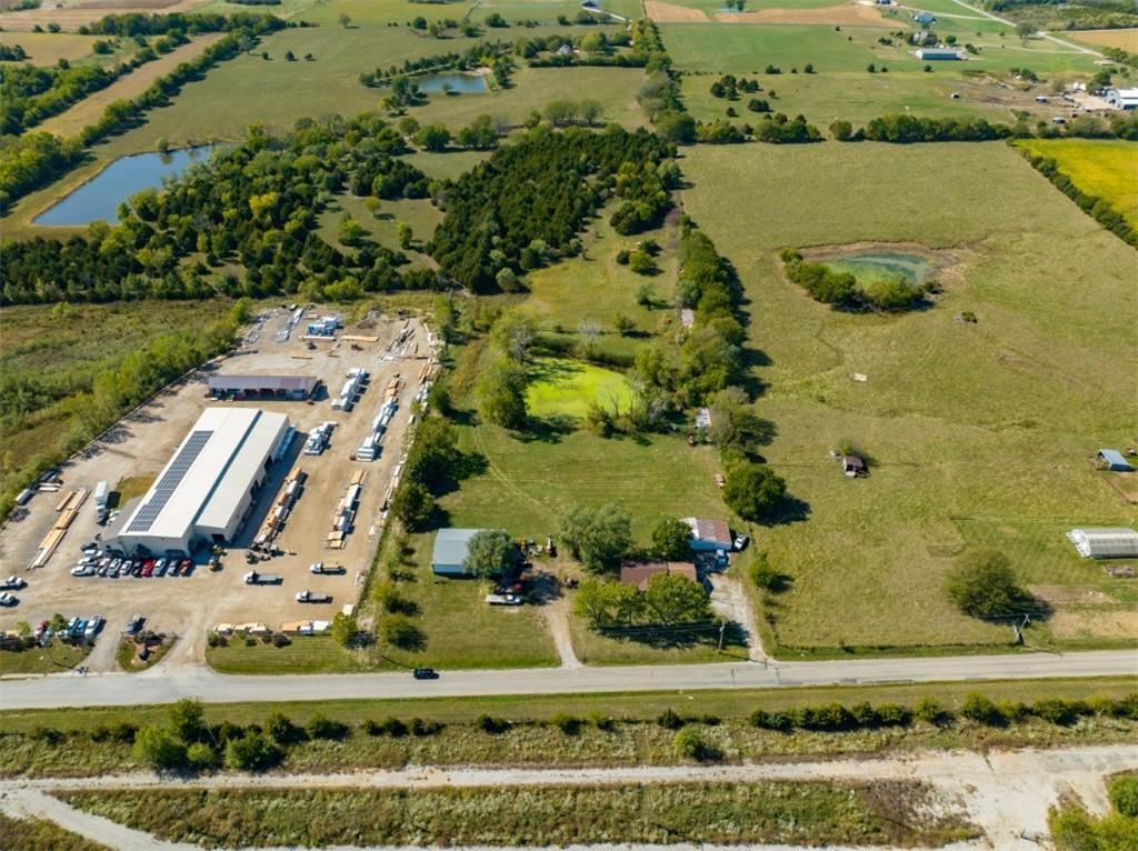 9730 Sunflower Road De Soto, KS 66018 - Photo 16 of 47