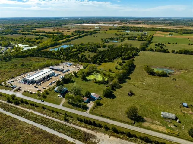 $1,400,000 | 9730 Sunflower Road, De Soto, KS 66018