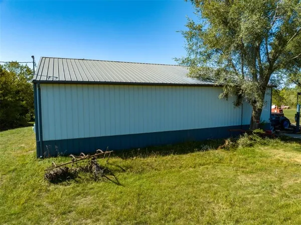 $1,400,000 | 9730 Sunflower Road, De Soto, KS 66018
