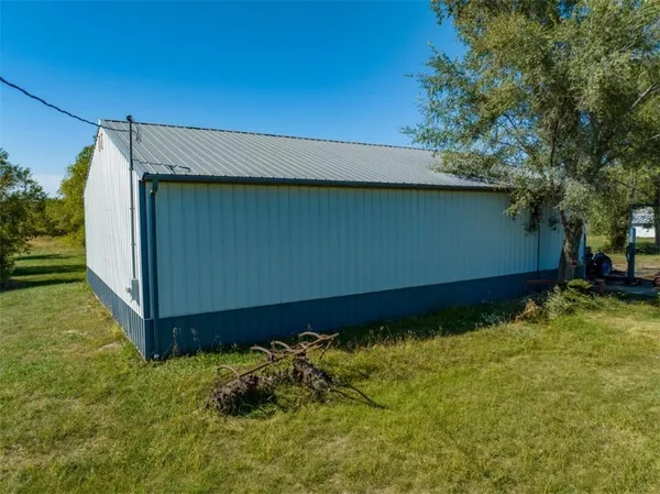 $1,400,000 | 9730 Sunflower Road, De Soto, KS 66018