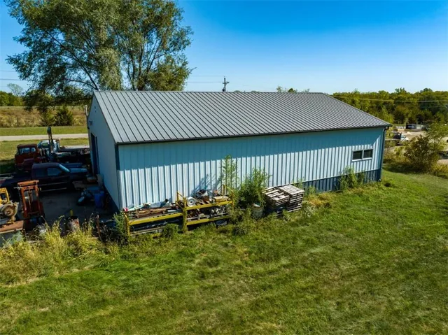 $1,400,000 | 9730 Sunflower Road, De Soto, KS 66018