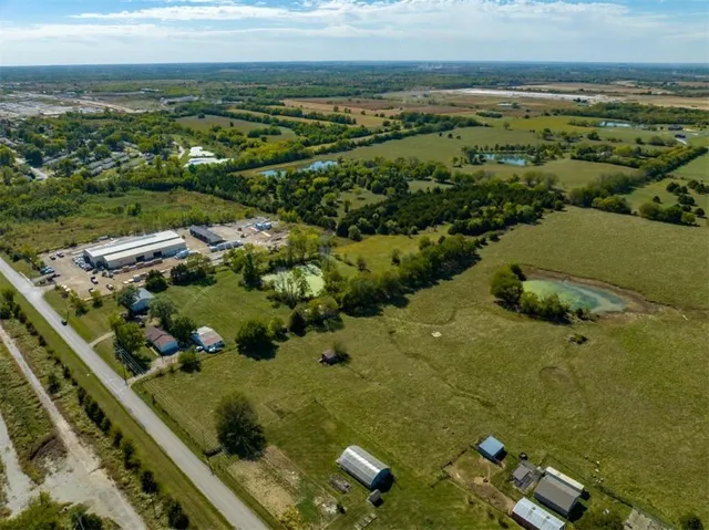 $1,400,000 | 9730 Sunflower Road, De Soto, KS 66018