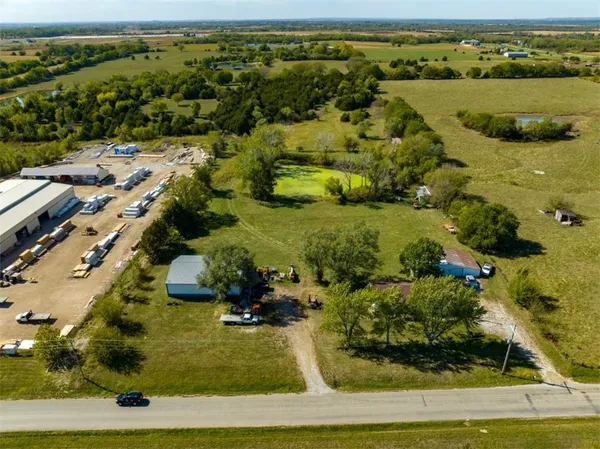 $1,400,000 | 9730 Sunflower Road, De Soto, KS 66018