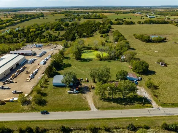 $1,400,000 | 9730 Sunflower Road, De Soto, KS 66018