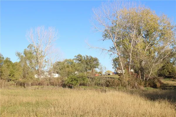 $1,400,000 | 9730 Sunflower Road, De Soto, KS 66018
