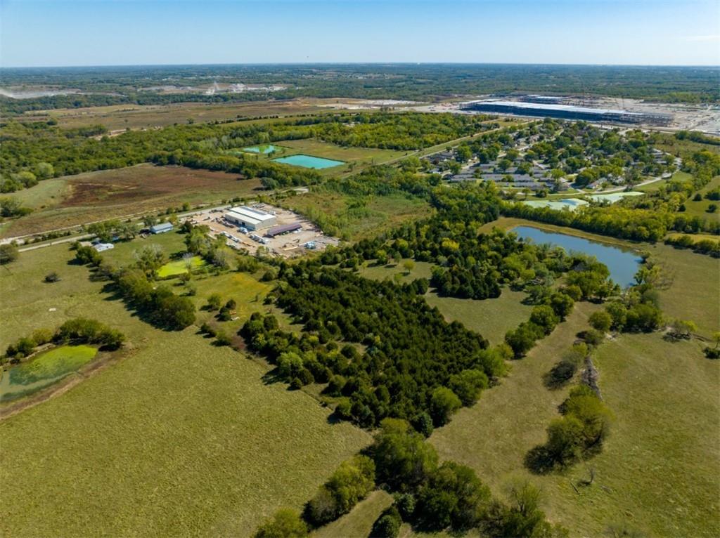 9730 Sunflower Road De Soto, KS 66018 - Photo 7 of 47