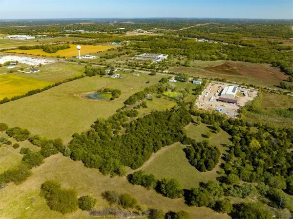 $1,400,000 | 9730 Sunflower Road, De Soto, KS 66018