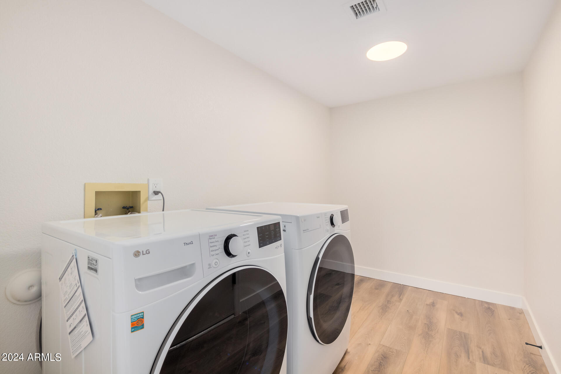 2560 North Lindsay Road, Unit 66 Mesa, AZ 85213 - Photo 24 of 34 laundry