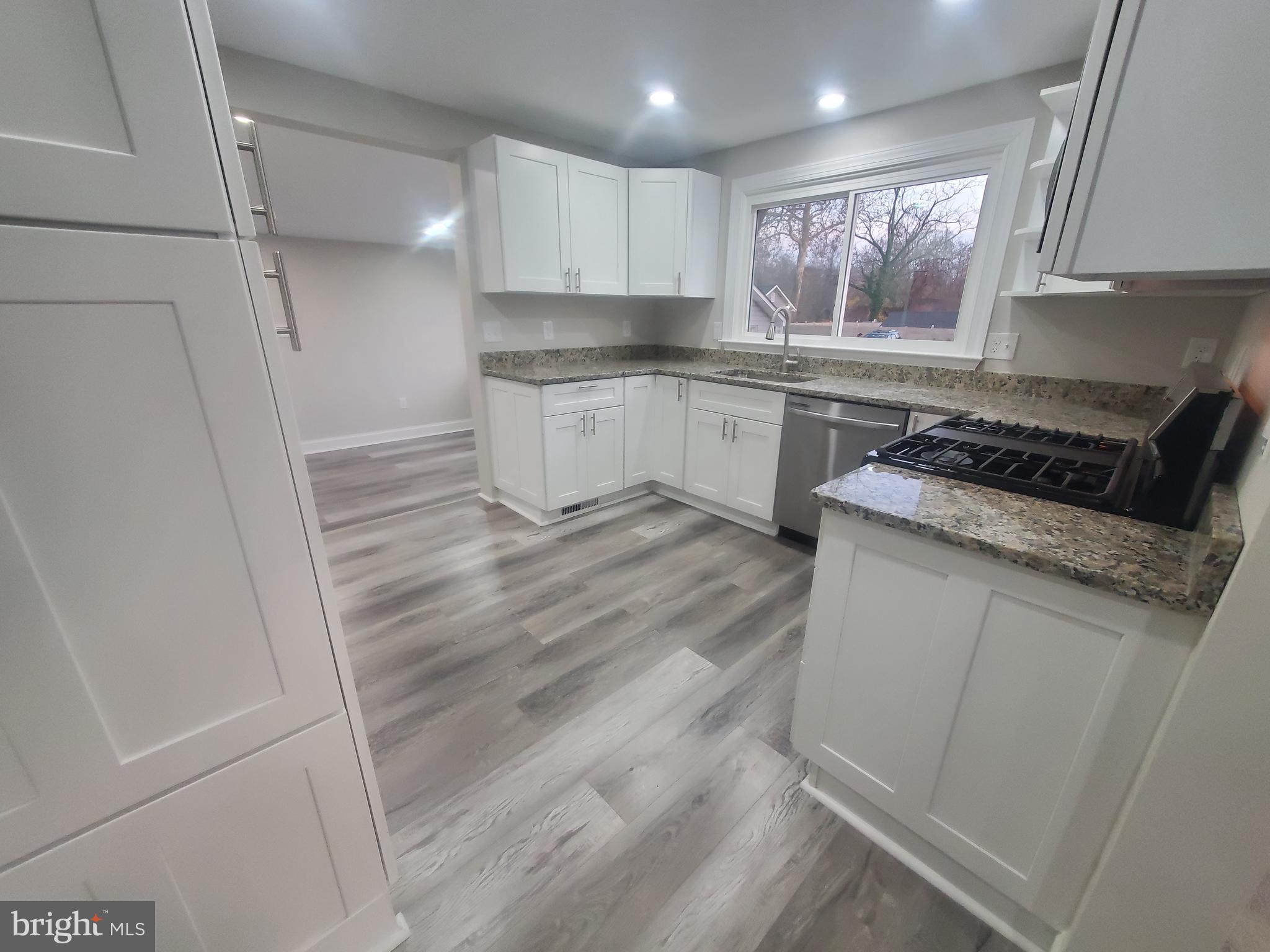 136 Trenton Road Browns Mills, NJ 08015 - Photo 2 of 25