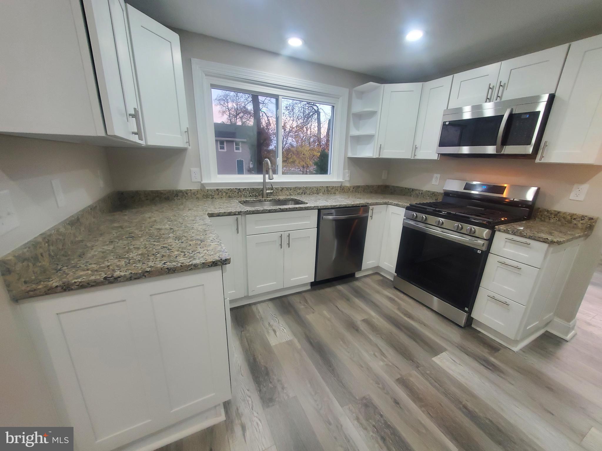 136 Trenton Road Browns Mills, NJ 08015 - Photo 3 of 25