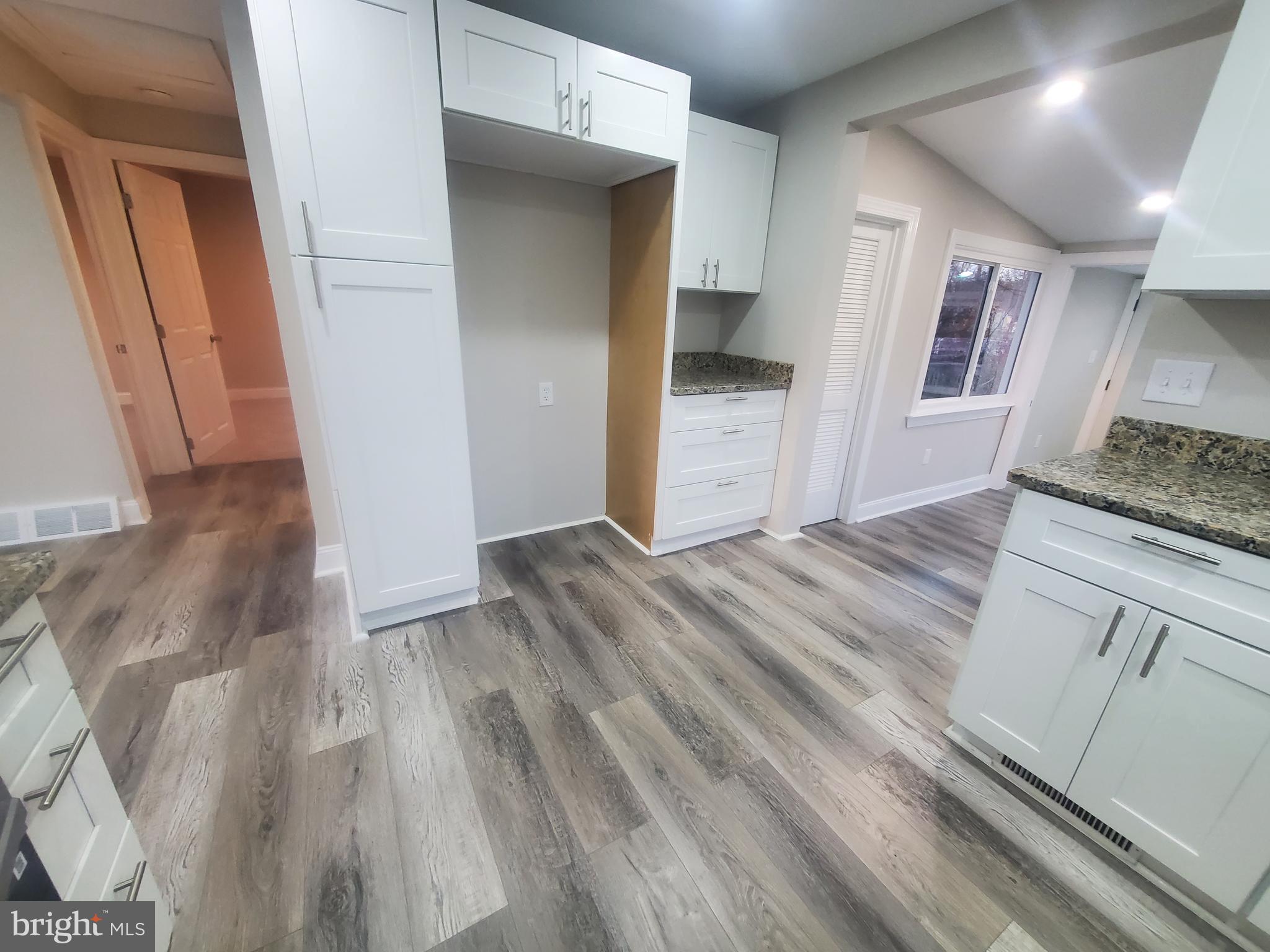 136 Trenton Road Browns Mills, NJ 08015 - Photo 4 of 25