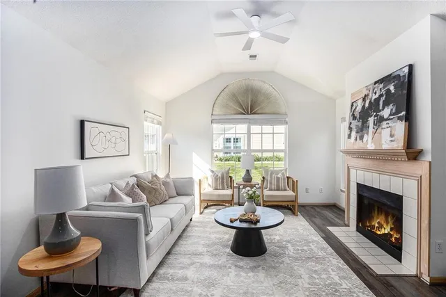 $318,000 | 2006 West 139th Street, Leawood, KS 66224