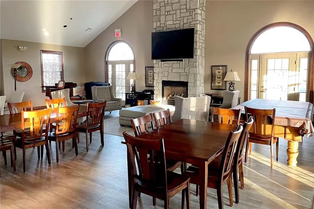 $318,000 | 2006 West 139th Street, Leawood, KS 66224