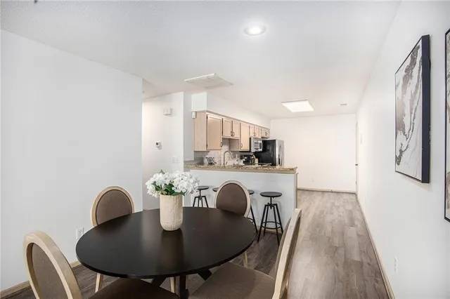 $318,000 | 2006 West 139th Street, Leawood, KS 66224