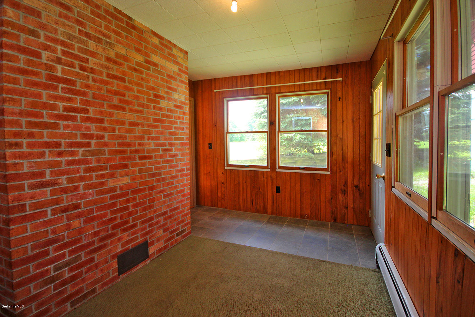 900 Stockbridge Road Lee, MA 01238 - Photo 23 of 27 HEATED SUN ROOM