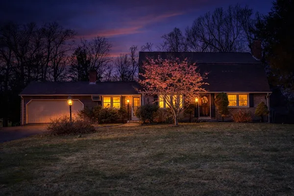 $424,900 | 4 Raymond Drive, Wilbraham, MA 01095