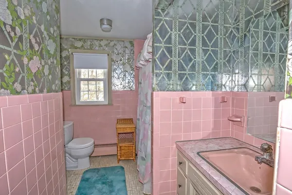 $424,900 | 4 Raymond Drive, Wilbraham, MA 01095