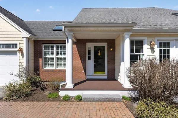 $825,000 | 197 Juniper Lane, Unit 197, Hanover, MA 02339