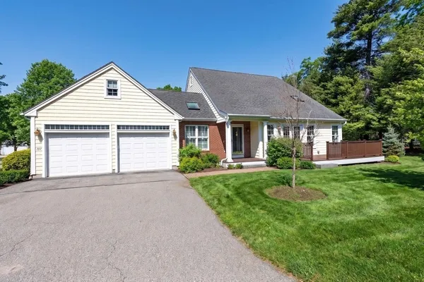 $825,000 | 197 Juniper Lane, Unit 197, Hanover, MA 02339