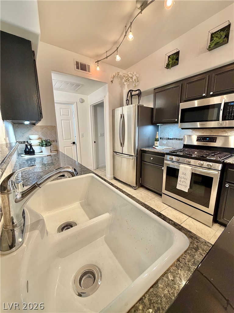 9050 West Warm Springs Road, Unit 1030 Las Vegas, NV 89148 - Photo 10 of 60