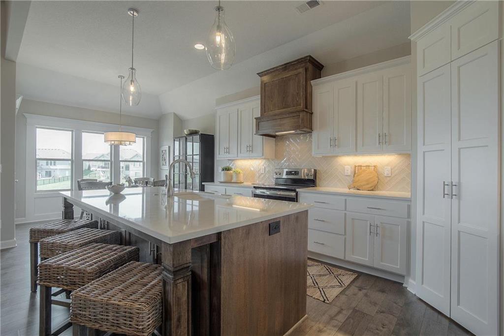 19024 Theden Street Spring Hill, KS 66083 - Photo 10 of 44