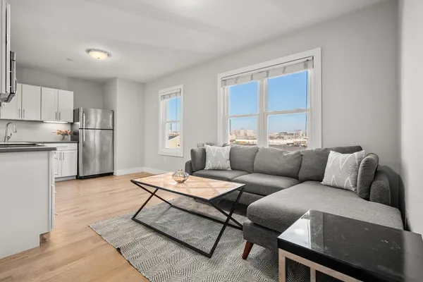 $4,600,000 | 2 Humboldt Place, Boston, MA 02127