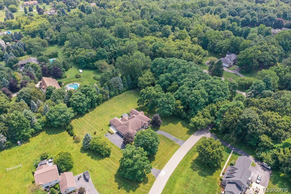 8360 Woodview Road Clarkston, MI 48348 - Photo 60 of 61 Beautiful Clarkston Ranch Estates