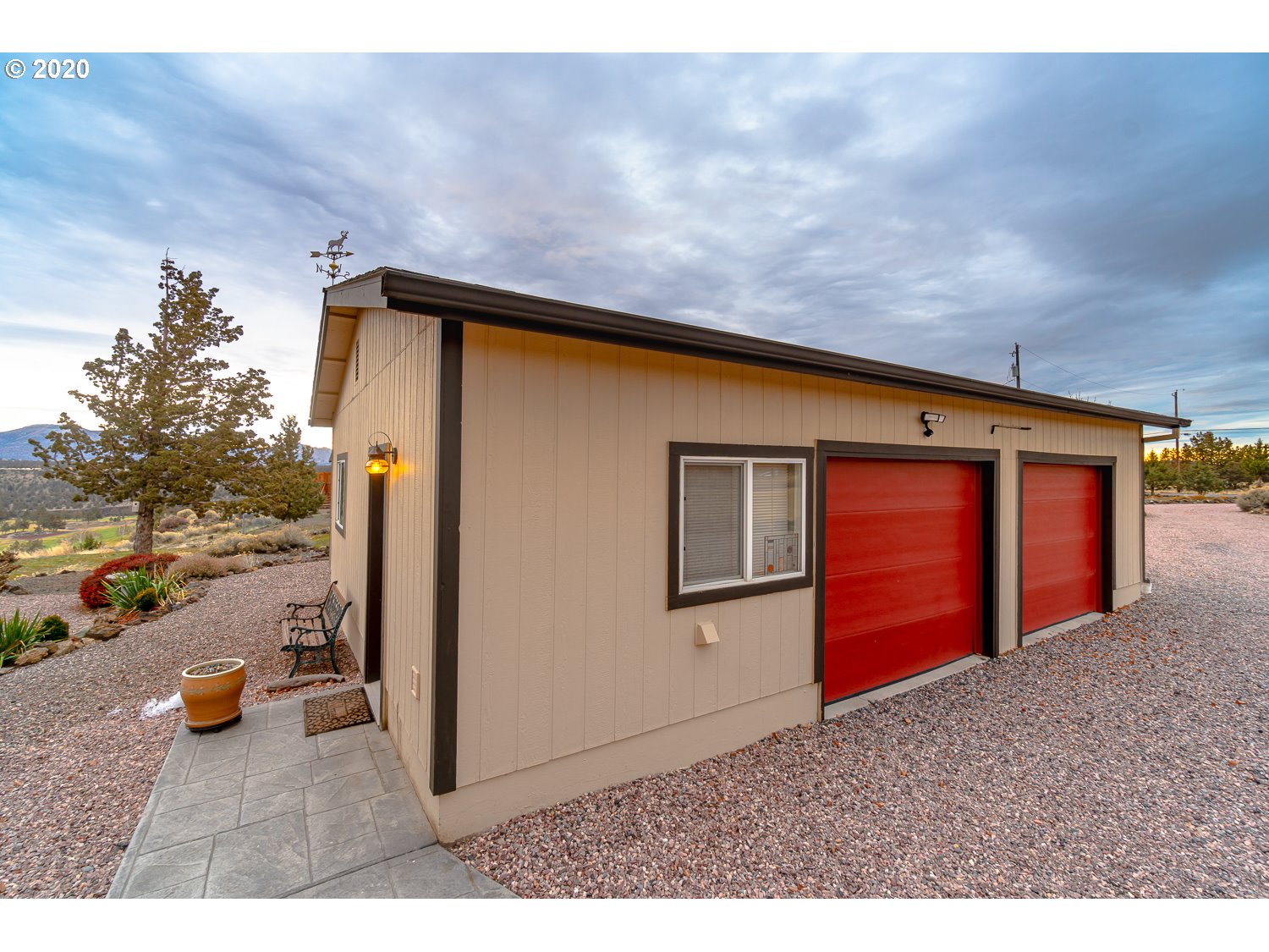 5774 Southwest Rim Road Terrebonne, OR 97760 - Photo 4 of 32 Gallery Image 4