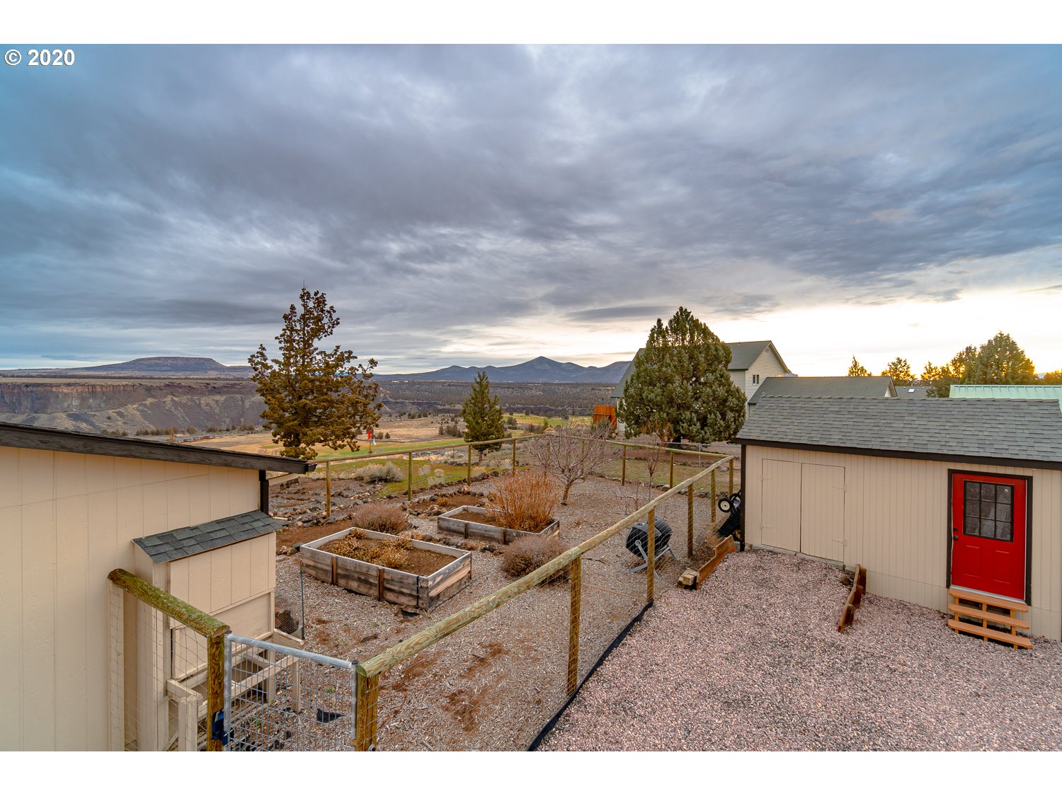 5774 Southwest Rim Road Terrebonne, OR 97760 - Photo 5 of 32 Gallery Image 5