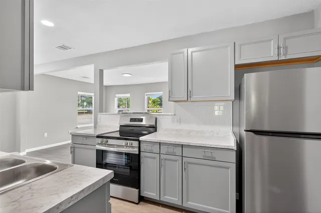 $185,000 | 1000 West 17th Street, Bryan, TX 77803