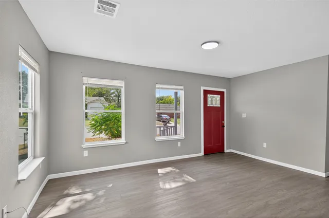 $185,000 | 1000 West 17th Street, Bryan, TX 77803