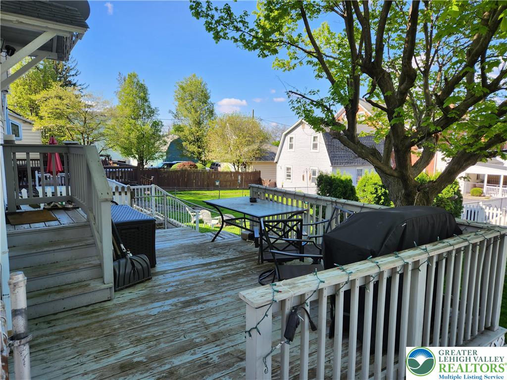 316 South Broad Street Nazareth, PA 18064 - Photo 24 of 27