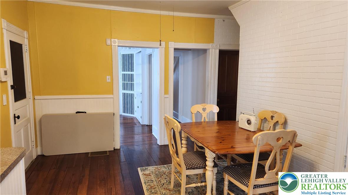 316 South Broad Street Nazareth, PA 18064 - Photo 8 of 27