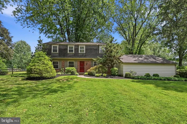$799,900 | 7 Manor View Circle, Malvern, PA 19355