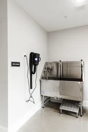 $2,520 | 25 Canal Street, Unit 207, Allenstown, NH 03275