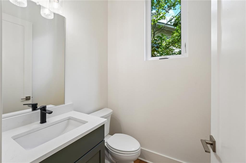 422 Cedar Dust Drive Decatur, GA 30030 - Photo 29 of 56 Gallery Image 29