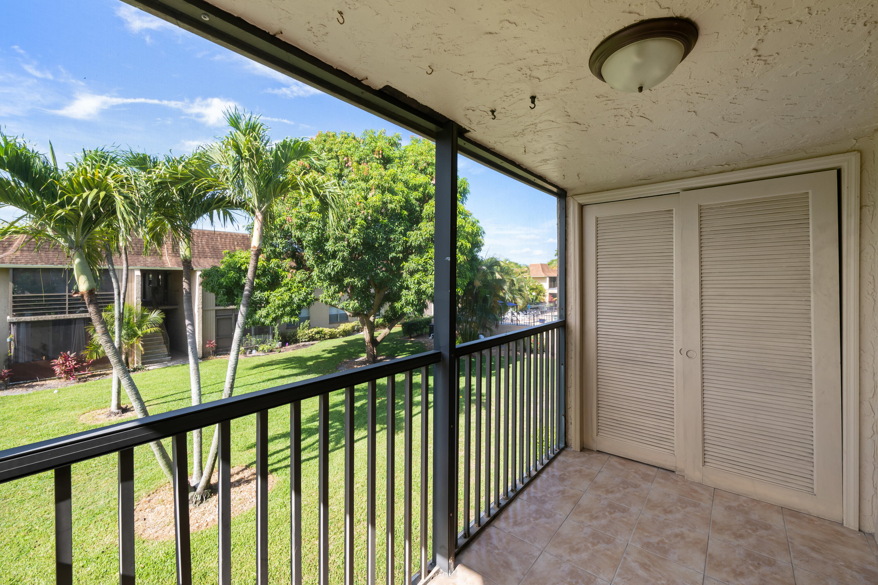1231 Northwest 13th Street, Unit 470F Boca Raton, FL 33486 - Photo 5 of 31 DSC_6500 (1)