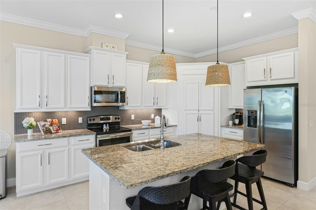 347 Compass Point Drive, Unit 201 Bradenton, FL 34209 - Photo 14 of 70