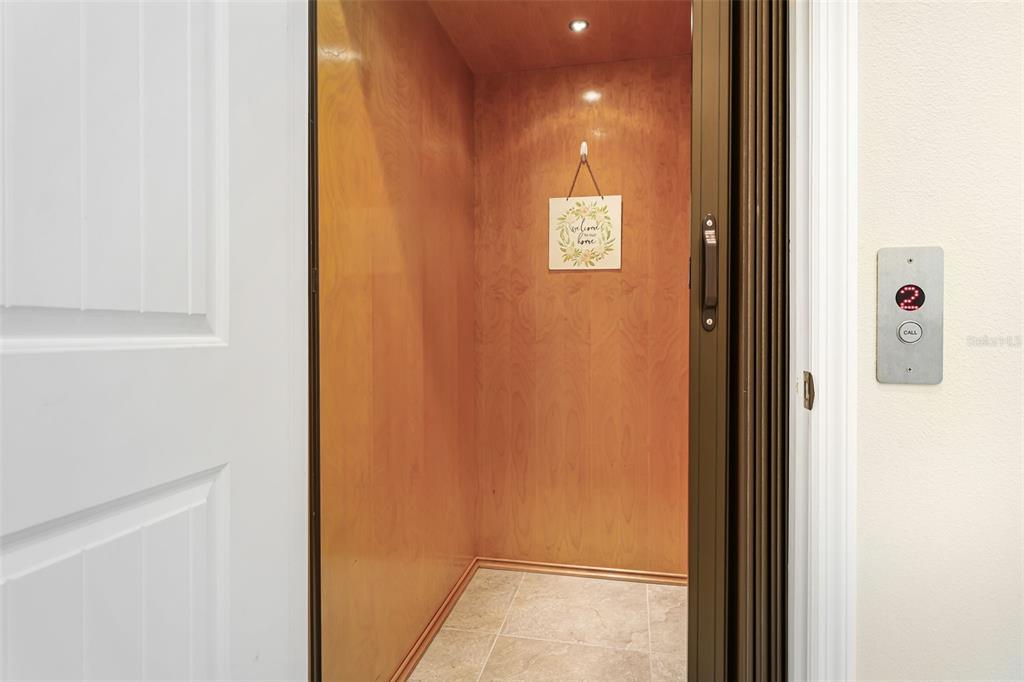 347 Compass Point Drive, Unit 201 Bradenton, FL 34209 - Photo 35 of 70