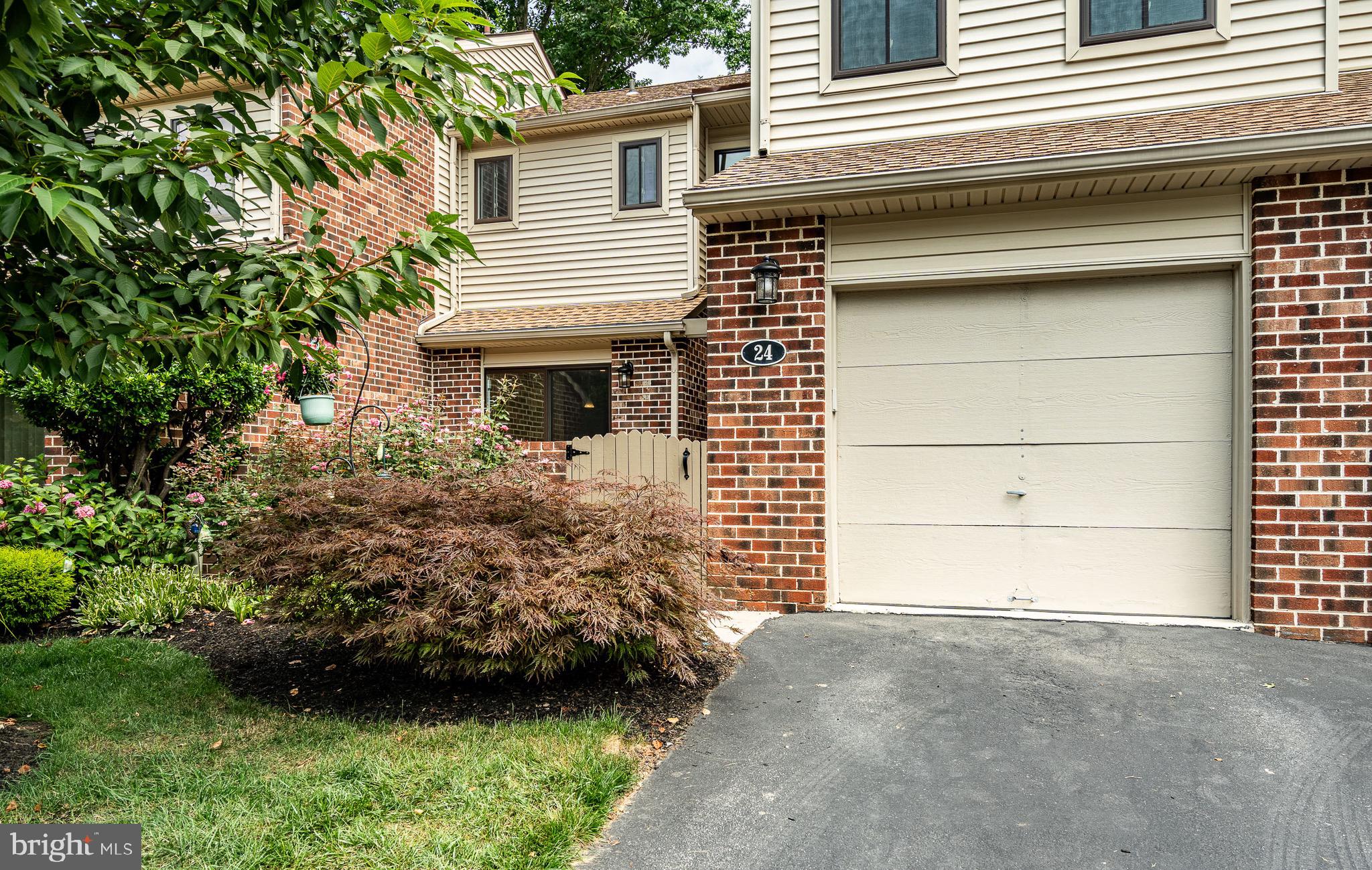 24 Scott Court Chesterbrook, PA 19087 - Photo 3 of 50 Gallery Image 3