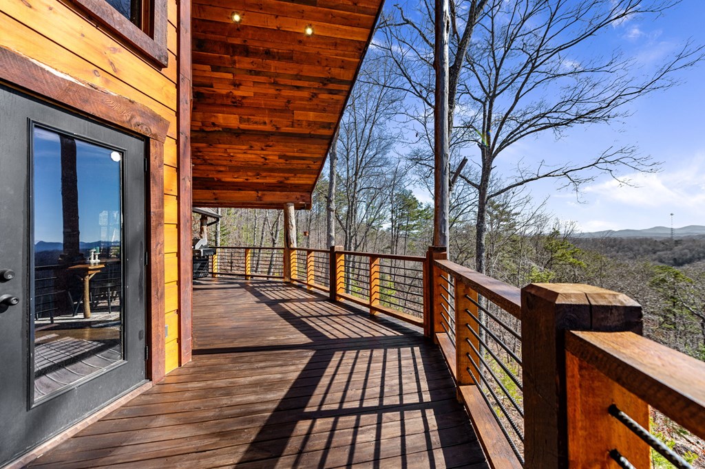 530 Century Lane Blue Ridge, GA 30513 - Photo 7 of 55