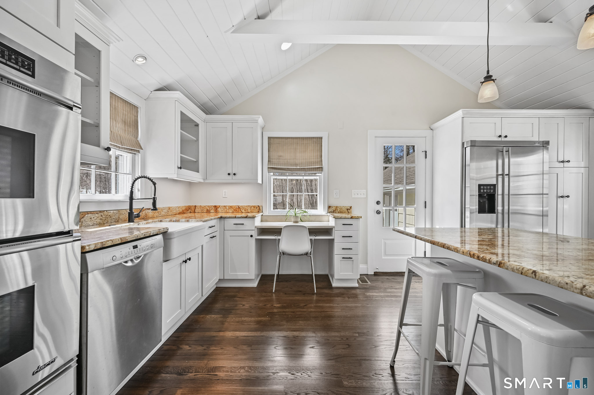 4 Kettle Creek Road Weston, CT 06883 - Photo 9 of 52