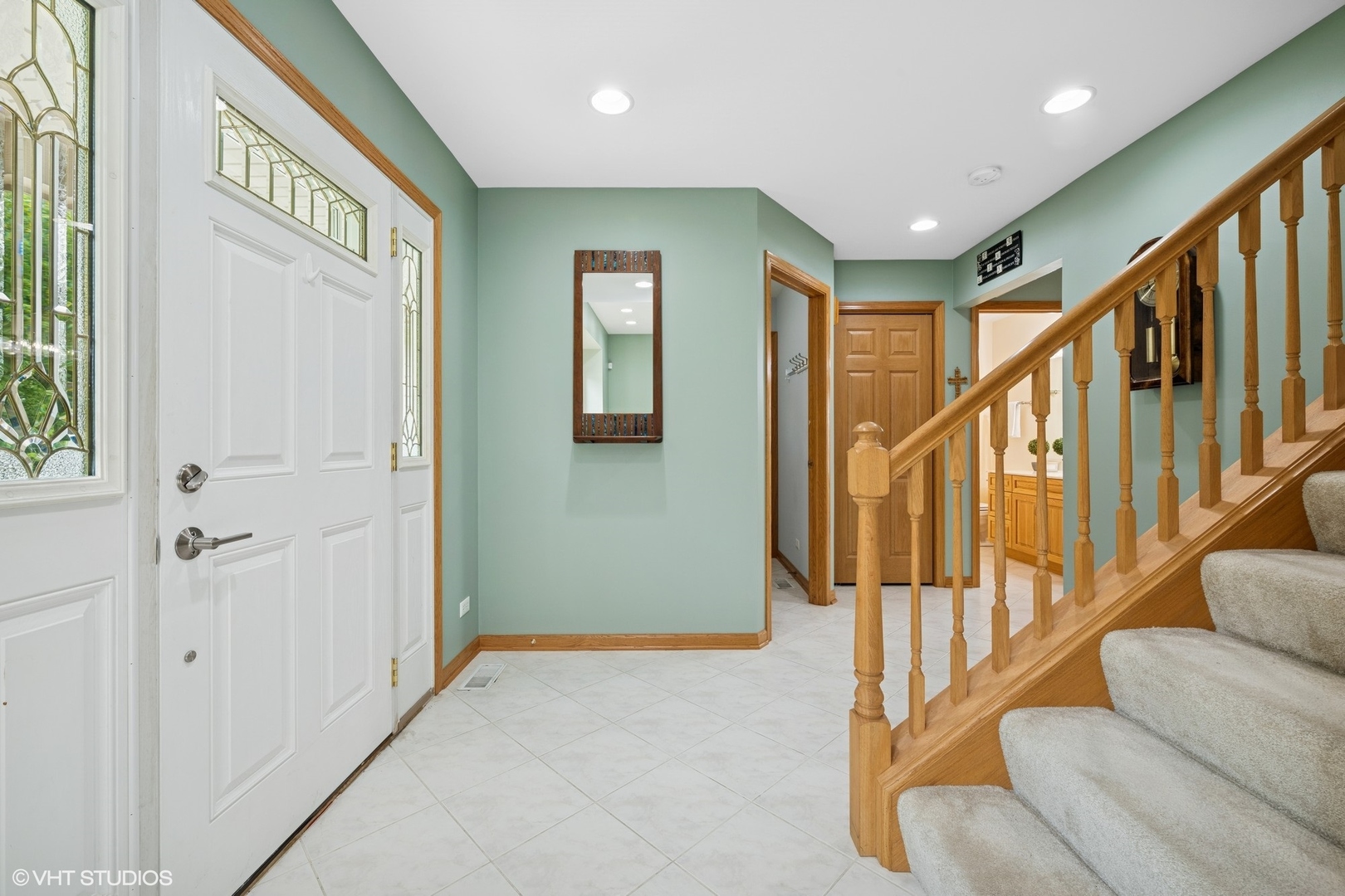 810 Tamarac Drive Algonquin, IL 60102 - Photo 2 of 36 a view of an entryway with wooden floor and door