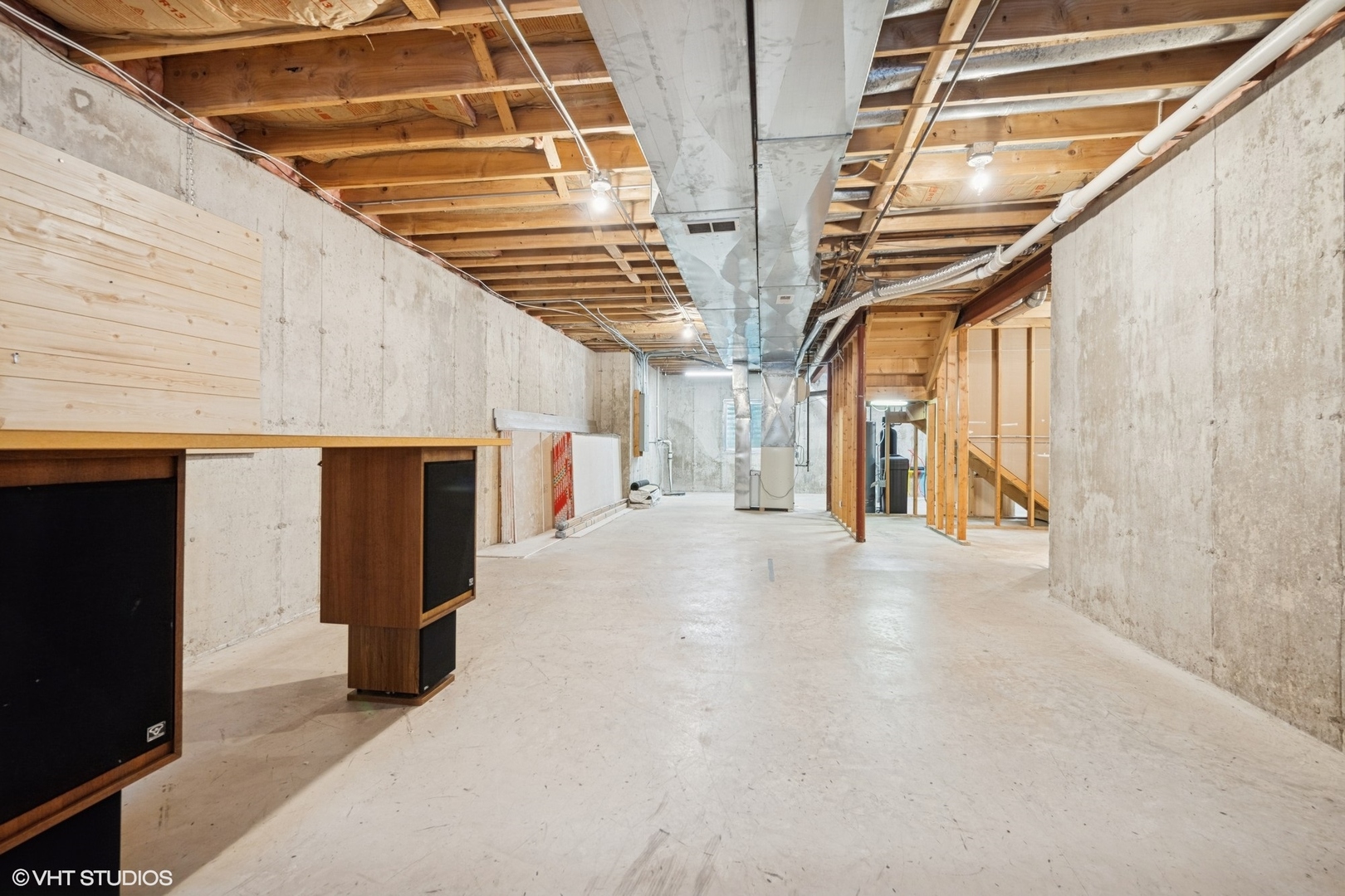 810 Tamarac Drive Algonquin, IL 60102 - Photo 25 of 36 a view of entryway with a hall