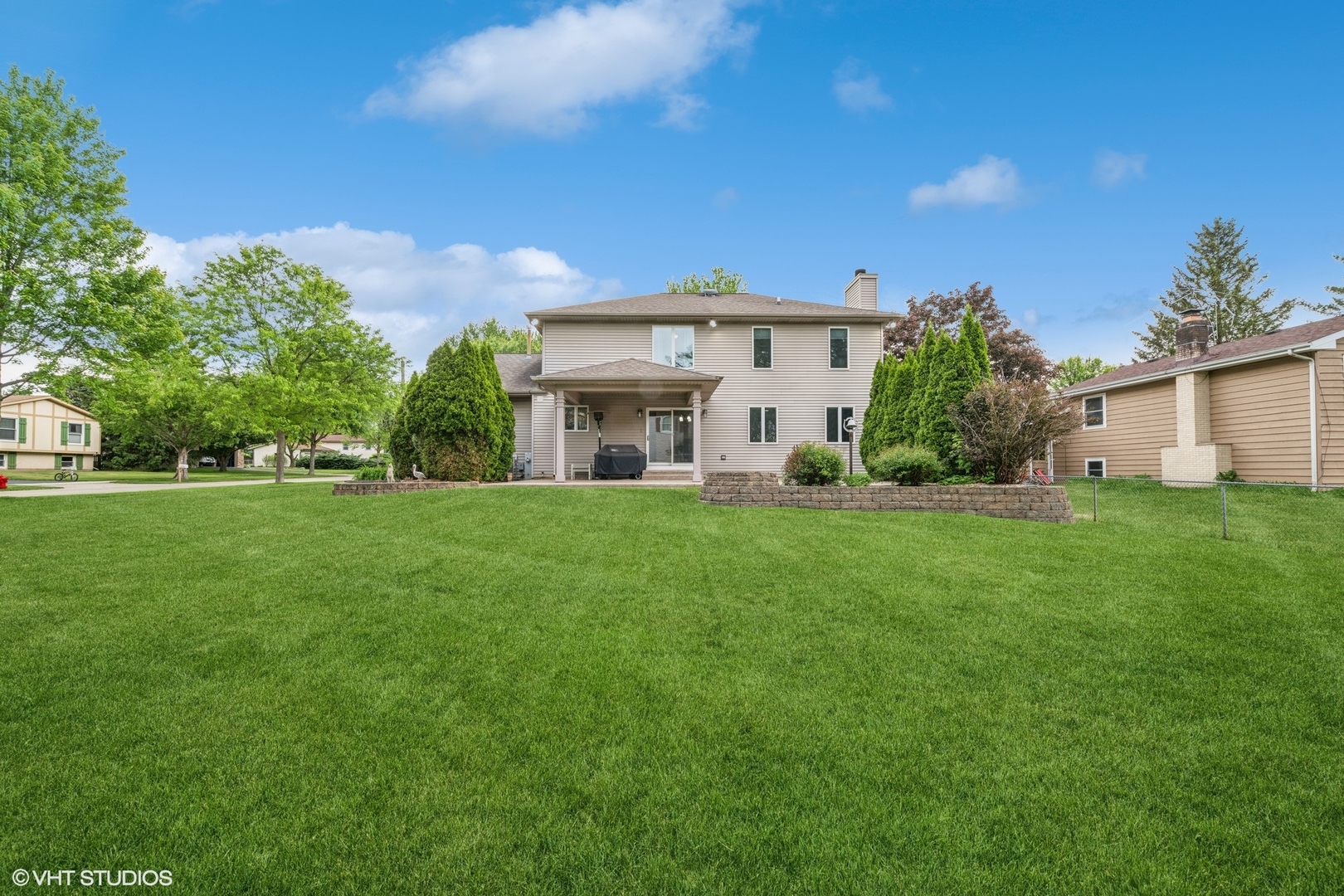 810 Tamarac Drive Algonquin, IL 60102 - Photo 30 of 36 a front view of a house with a yard