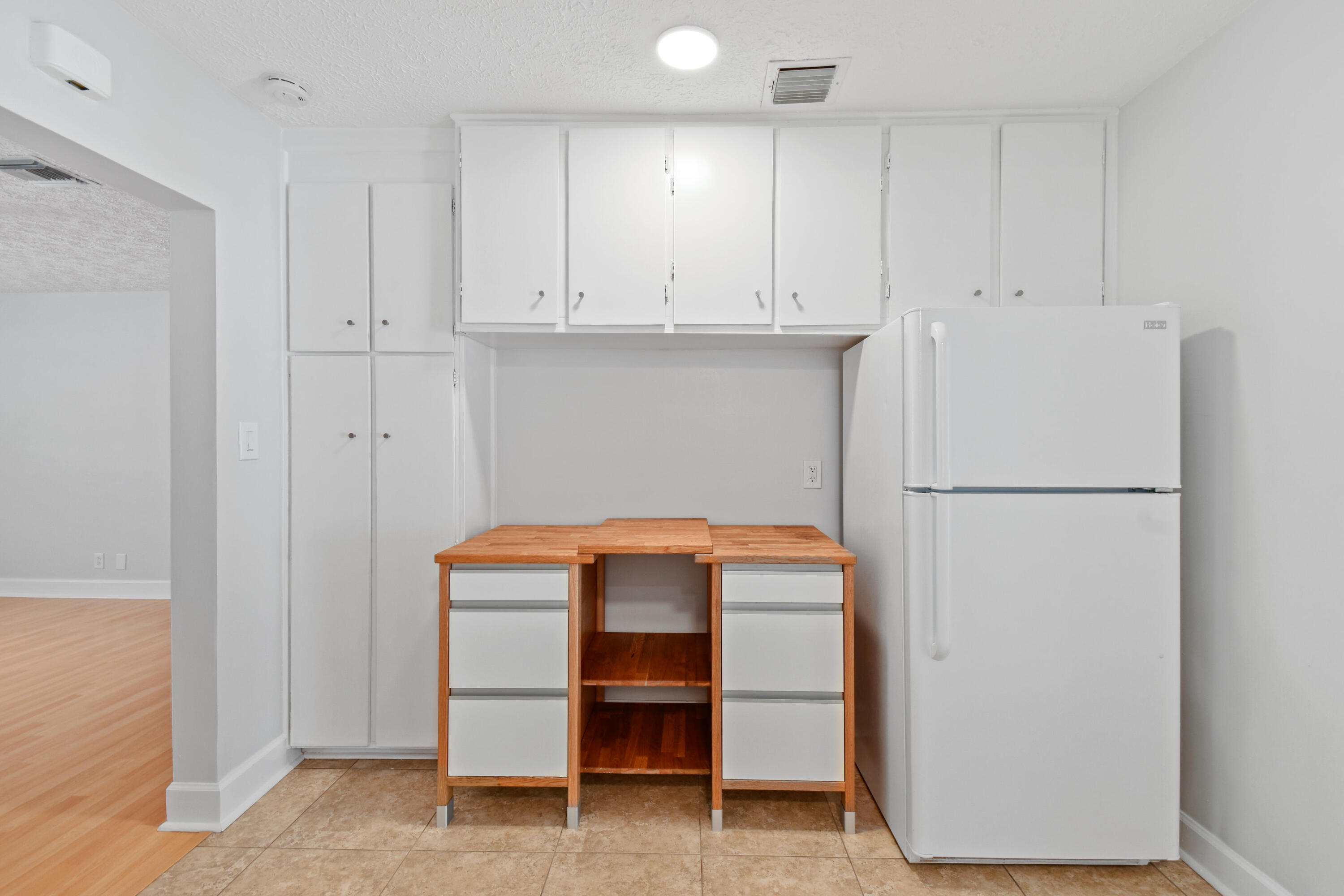 214 Seville Road West Palm Beach, FL 33405 - Photo 13 of 40 214SevilleRd(16)