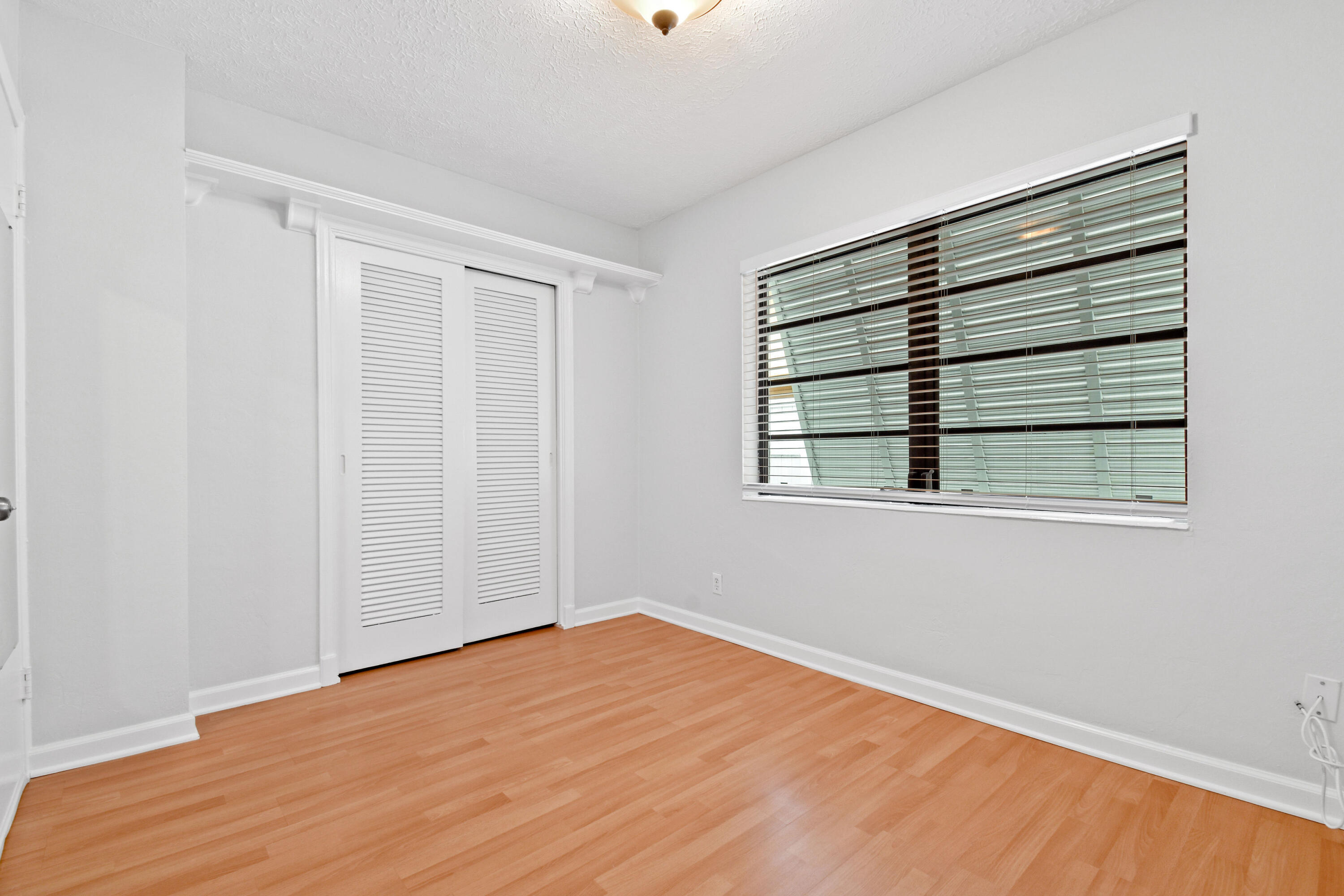 214 Seville Road West Palm Beach, FL 33405 - Photo 24 of 40 214SevilleRd(26)