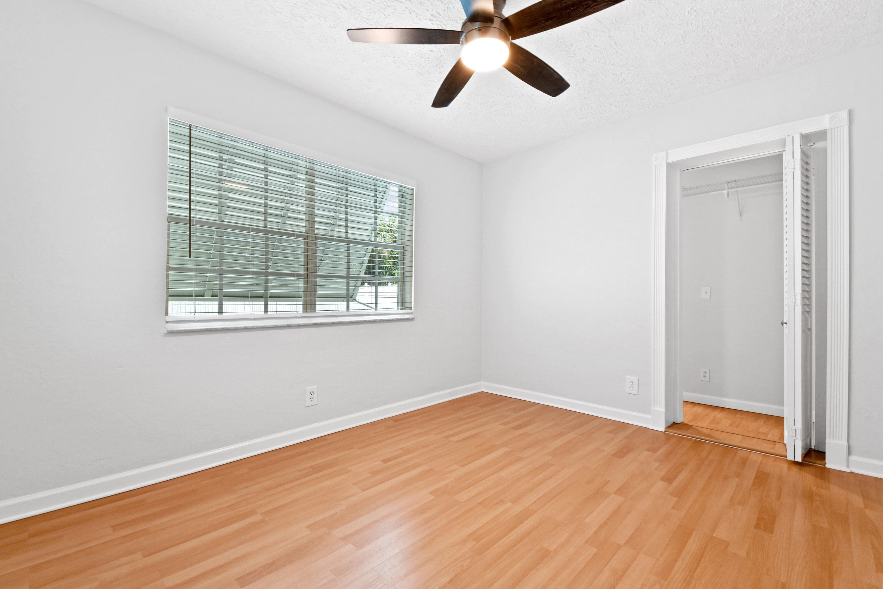 214 Seville Road West Palm Beach, FL 33405 - Photo 28 of 40 214SevilleRd(30)