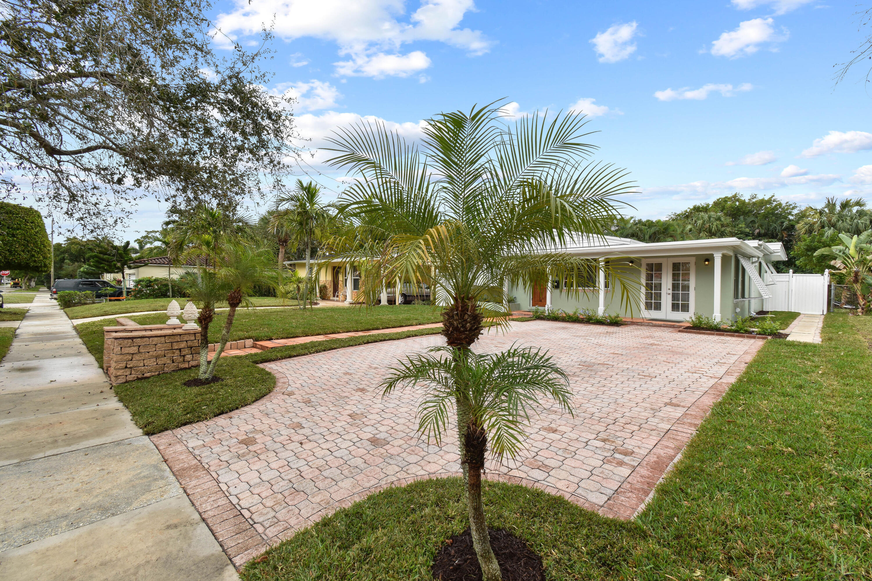 214 Seville Road West Palm Beach, FL 33405 - Photo 35 of 40 214SevilleRd(2)